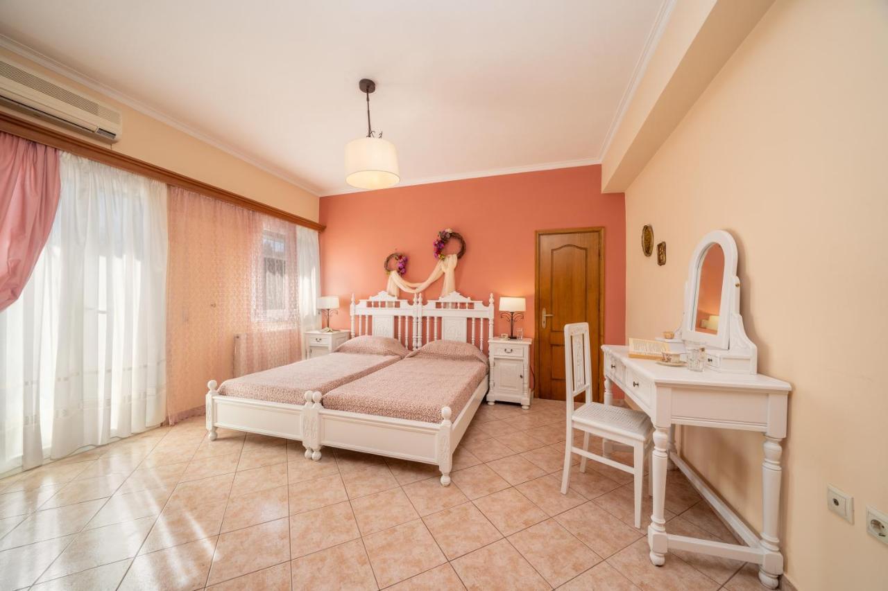 Artemis Superb 2 Bedroom Apartment 700 M Away From The Beach 米尼亚 外观 照片