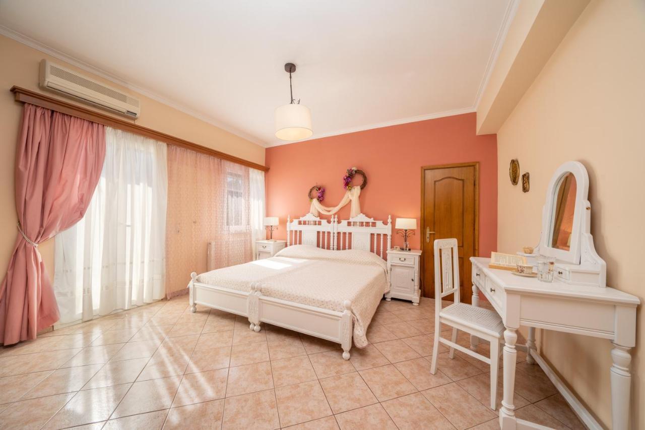 Artemis Superb 2 Bedroom Apartment 700 M Away From The Beach 米尼亚 外观 照片
