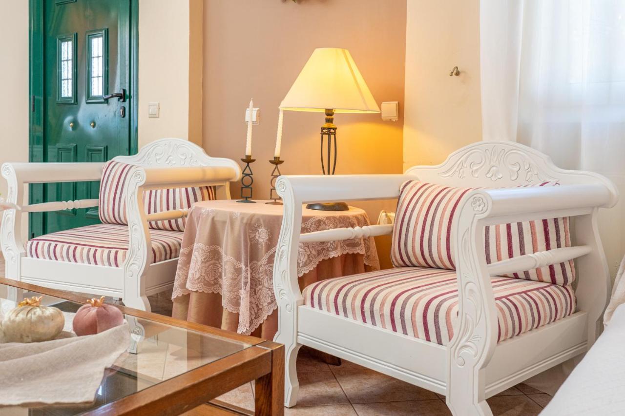 Artemis Superb 2 Bedroom Apartment 700 M Away From The Beach 米尼亚 外观 照片