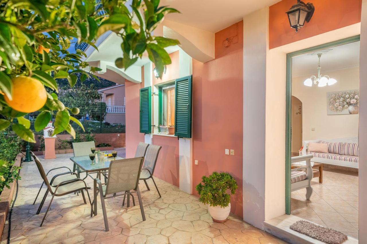 Artemis Superb 2 Bedroom Apartment 700 M Away From The Beach 米尼亚 外观 照片